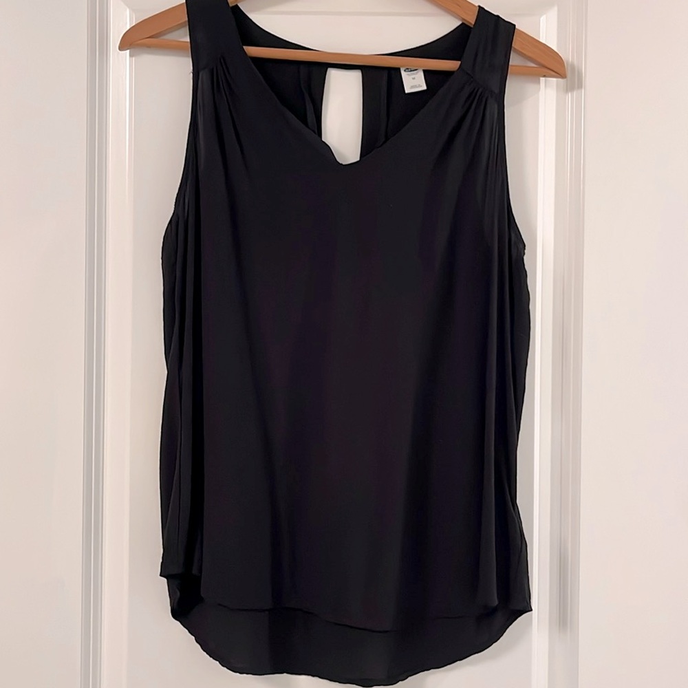 OLD navy v-neck flowy tank with key-hole back detail